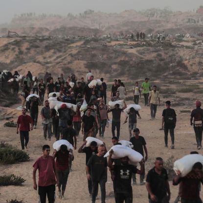 Gaza : Israël menace d'interdire les principales organisations humanitaires alors que la famine s'aggrave.