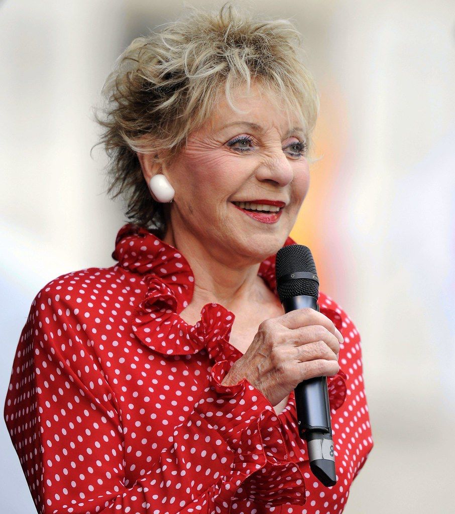 Annie Cordy