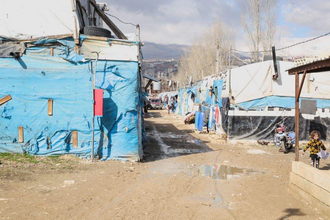 Vue d’un camp de réfugiés au Liban, Plaine de la Beqaa (près de la frontière syrienne).