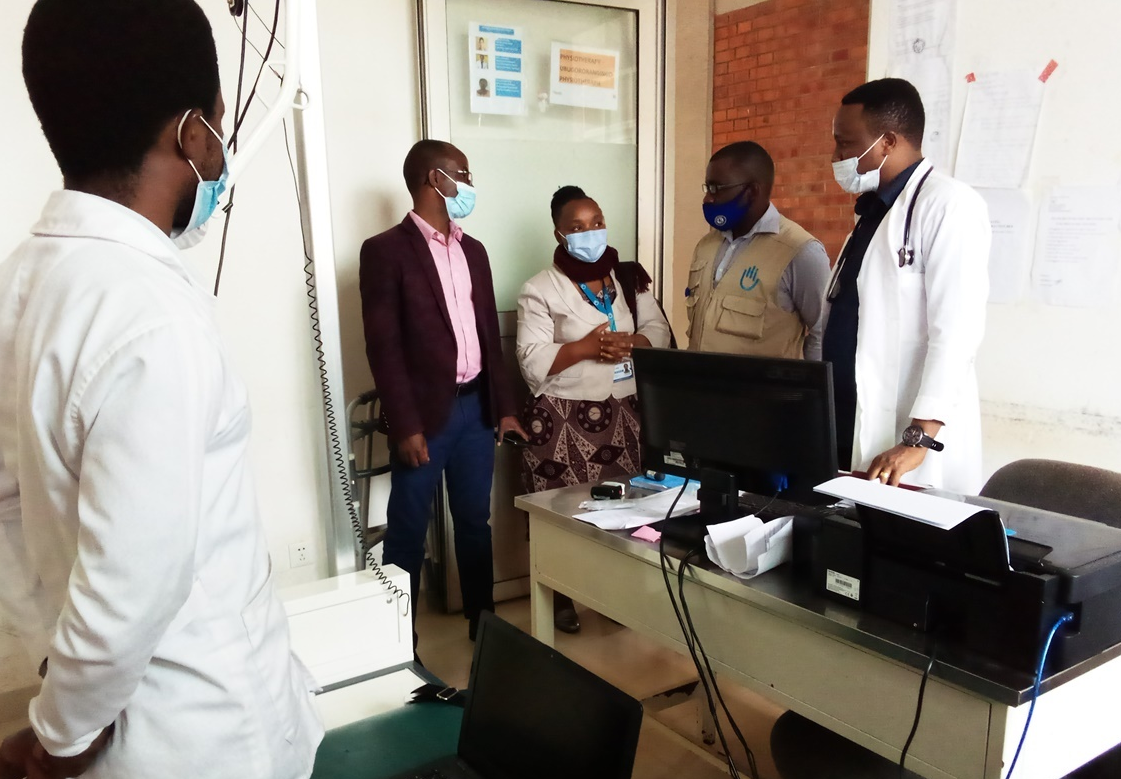 L'équipe de réadaptation de l'hôpital Masaka (Rwanda) va utiliser une application virtuelle pour organiser des séances de réadaptation en ligne